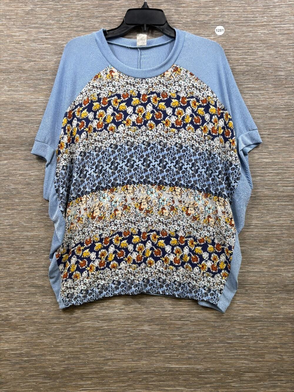 Sew In Love Floral Blouse Top Womens L Blue Short Sleeve Oversized Daisy Drift